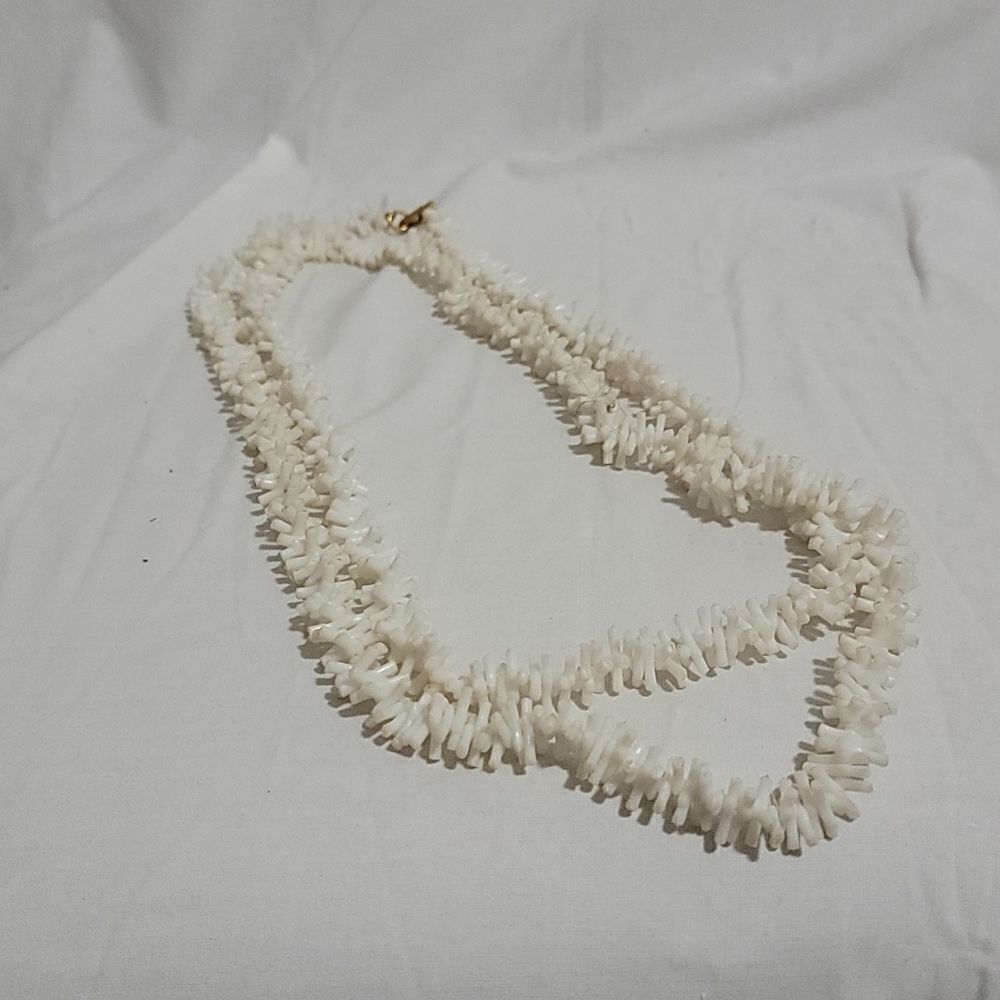 Vintage costume jewelry necklace